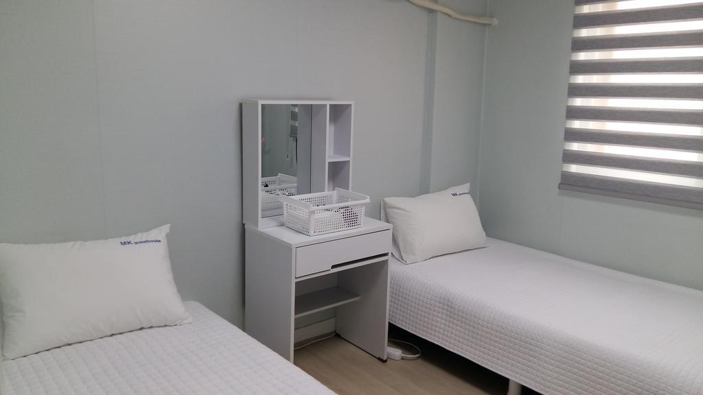 Mk Guesthouse Пусан Екстериор снимка